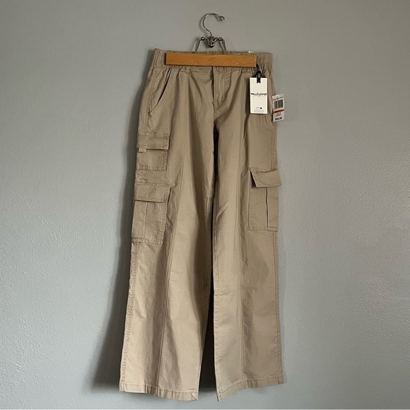 Feisty Curvy Low Rise Relaxed Cargo Pants - Tan - Picture 1 of 8